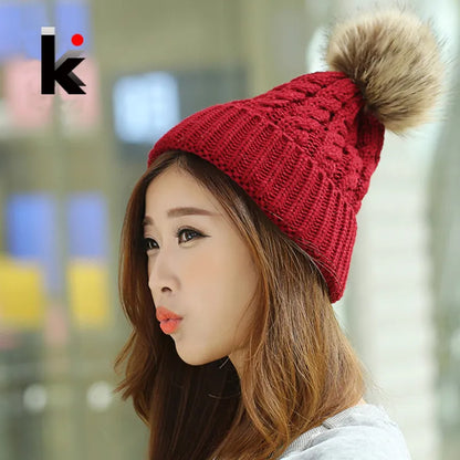 Knitted PomPom Beanie