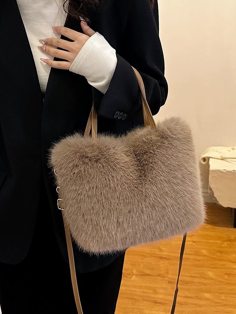 FurVogue Winter Gala Bag